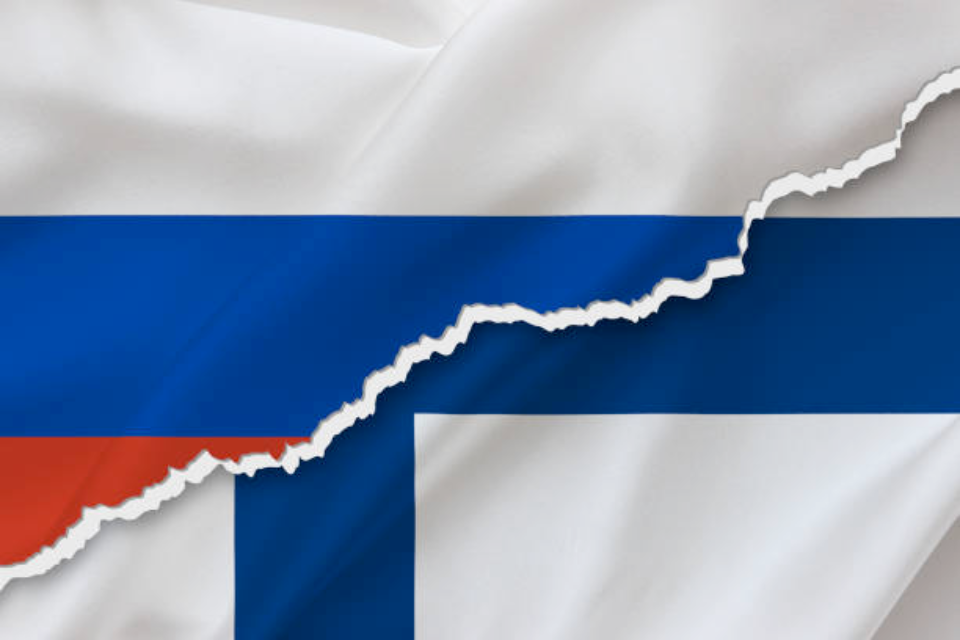 フィンランド、ロシアとの2つの国境を再開へ